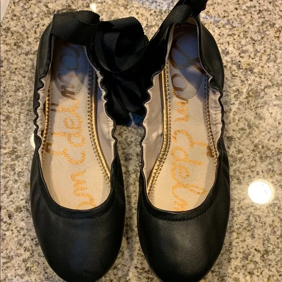 Sam Edelman Black Leather Flats with Ribbon Detail - Picture 1 of 4
